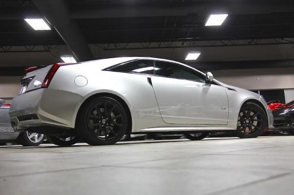 New-2011-Cadillac-CTS-V