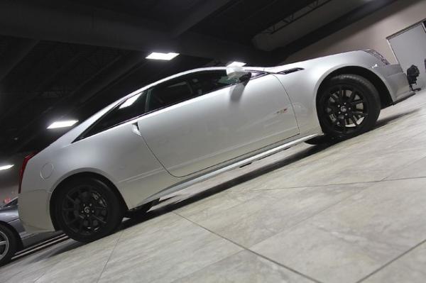 New-2011-Cadillac-CTS-V