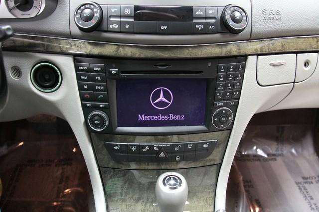 New-2009-Mercedes-Benz-E350-Luxury-4-Matic-E350-4MATIC
