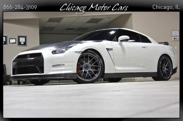 Used 2014 Nissan GT-R Black Edition for sale Sold at Chicago Motor Cars in West Chicago IL 60185 3