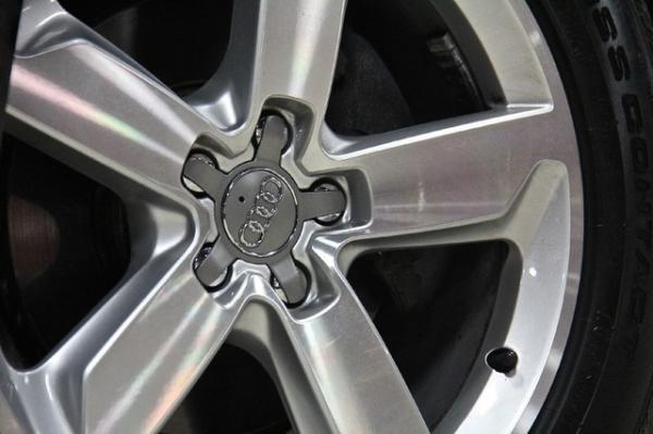 New 2012 Audi Q5 Quattro 3.2L Prestige 3.2 quattro Prestige for sale Sold at Chicago Motor Cars in West Chicago IL 60185 5