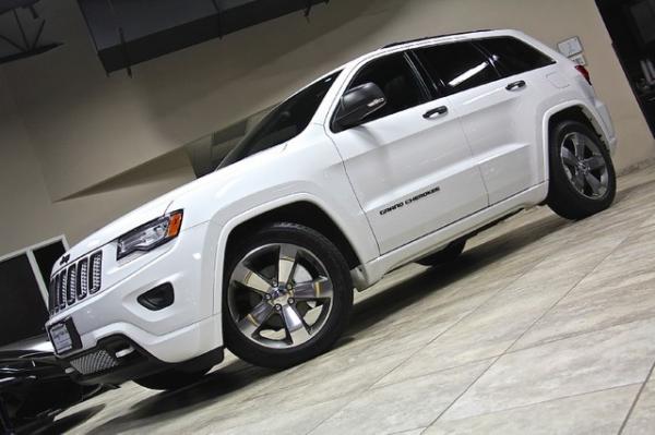 New 2015 Jeep Grand Cherokee Overland 4WD for sale Sold at Chicago Motor Cars in West Chicago IL 60185 2