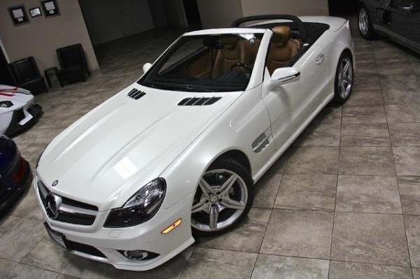 New 2011 Mercedes-Benz SL550 SL550 for sale Sold at Chicago Motor Cars in West Chicago IL 60185 6