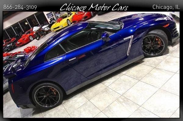 Used-2015-Nissan-GT-R-Premium