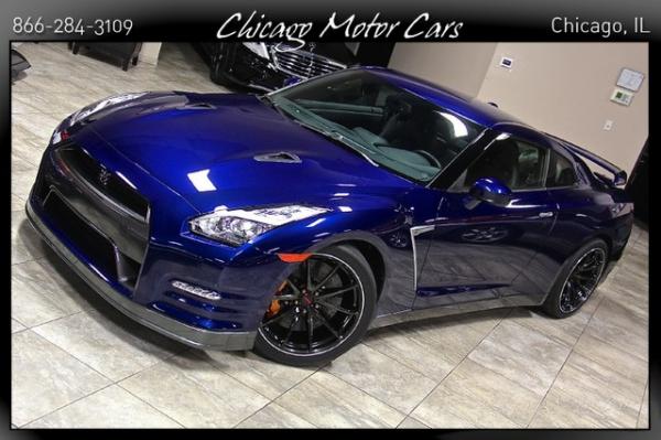 Used-2015-Nissan-GT-R-Premium