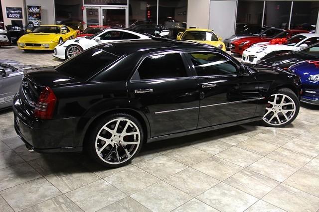 New-2006-Chrysler-300C-SRT8