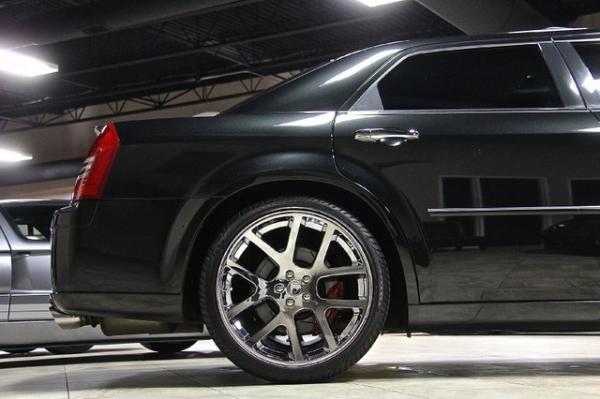 New-2006-Chrysler-300C-SRT8