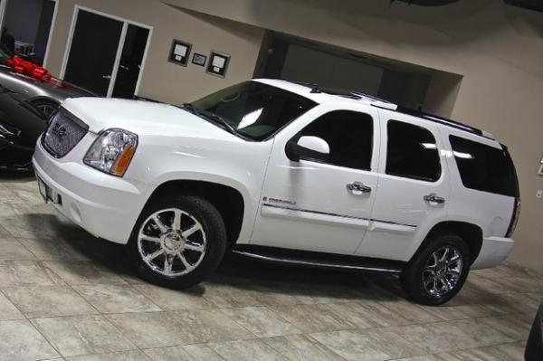 New 2007 GMC Yukon Denali AWD for sale Sold at Chicago Motor Cars in West Chicago IL 60185 3