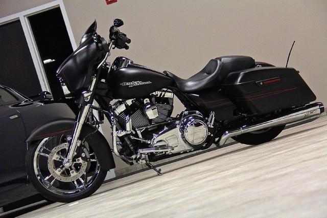 New-2014-Harley-Davidson-Street-Glide