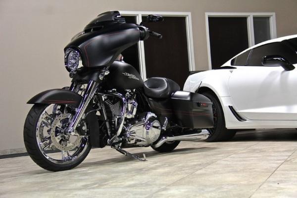 New 2014 Harley-Davidson Street Glide for sale Sold at Chicago Motor Cars in West Chicago IL 60185 4
