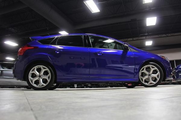 New-2013-Ford-Focus-ST-ST