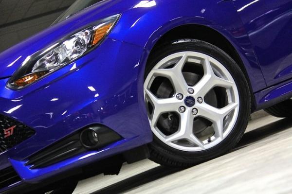 New-2013-Ford-Focus-ST-ST