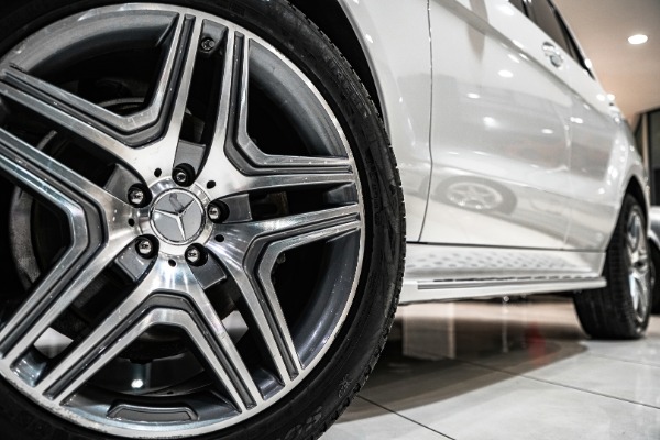 Used 2014 Mercedes-Benz ML350 4Matic P1 PREMIUM PKG! REAR VIEW CAMERA! HARMAN KARDON! KEYLESS! $59,845 MSRP! for sale Sold at Chicago Motor Cars in West Chicago IL 60185 6