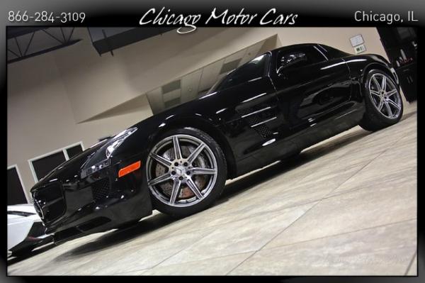 Used 2011 Mercedes-Benz SLS AMG SLS AMG for sale Sold at Chicago Motor Cars in West Chicago IL 60185 3