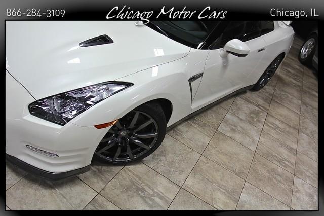 Used-2014-Nissan-GT-R-Premium