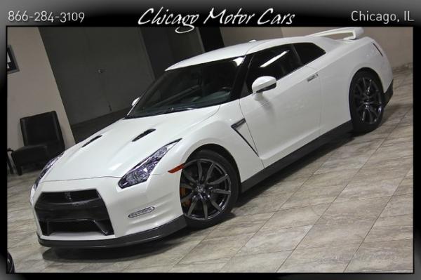 Used 2014 Nissan GT-R Premium for sale Sold at Chicago Motor Cars in West Chicago IL 60185 6