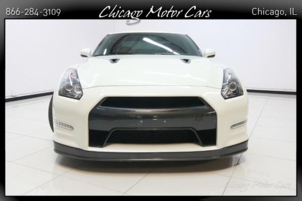 Used 2014 Nissan GT-R Black Edition for sale Sold at Chicago Motor Cars in West Chicago IL 60185 3