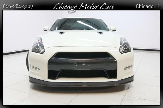 Used-2014-Nissan-GT-R-Black-Edition