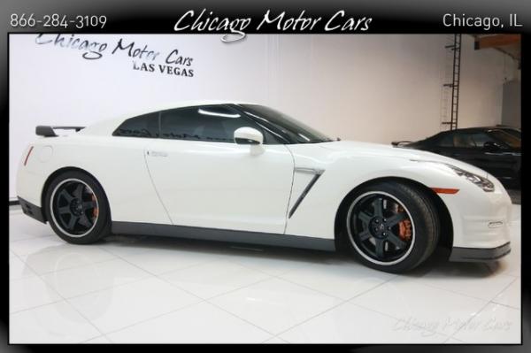 Used 2014 Nissan GT-R Black Edition for sale Sold at Chicago Motor Cars in West Chicago IL 60185 6