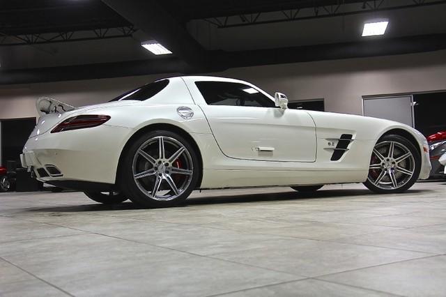 Used-2011-Mercedes-Benz-SLS-AMG-Gullwing