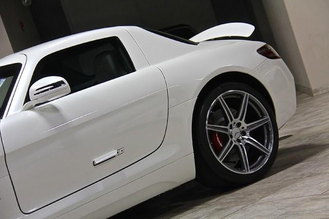 Used-2011-Mercedes-Benz-SLS-AMG-Gullwing