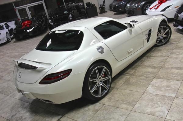 Used-2011-Mercedes-Benz-SLS-AMG-Gullwing