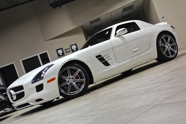 Used-2011-Mercedes-Benz-SLS-AMG-Gullwing