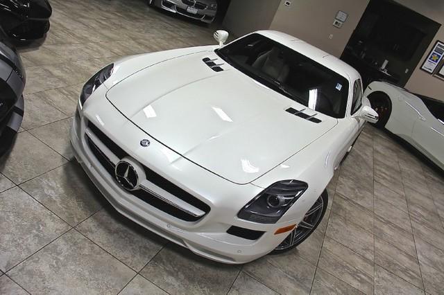 Used-2011-Mercedes-Benz-SLS-AMG-Gullwing