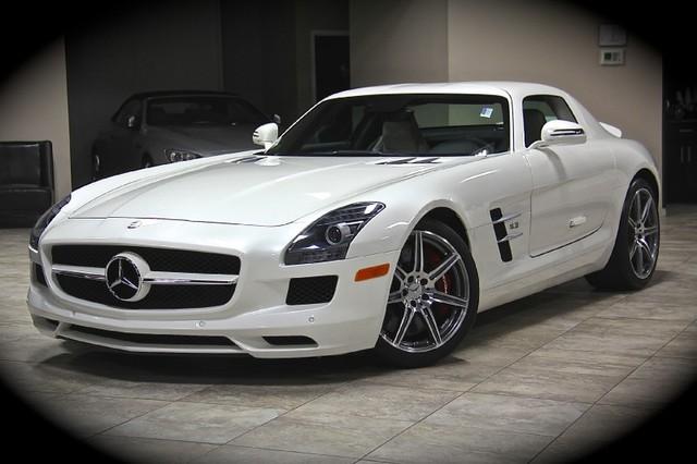 Used-2011-Mercedes-Benz-SLS-AMG-Gullwing