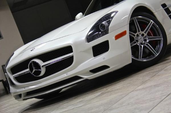 Used-2011-Mercedes-Benz-SLS-AMG-Gullwing