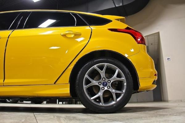 New-2013-Ford-Focus-ST