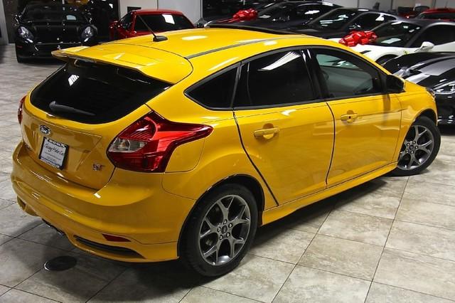 New-2013-Ford-Focus-ST