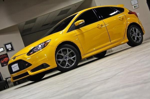 New 2013 Ford Focus ST for sale Sold at Chicago Motor Cars in West Chicago IL 60185 4