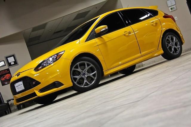 New-2013-Ford-Focus-ST