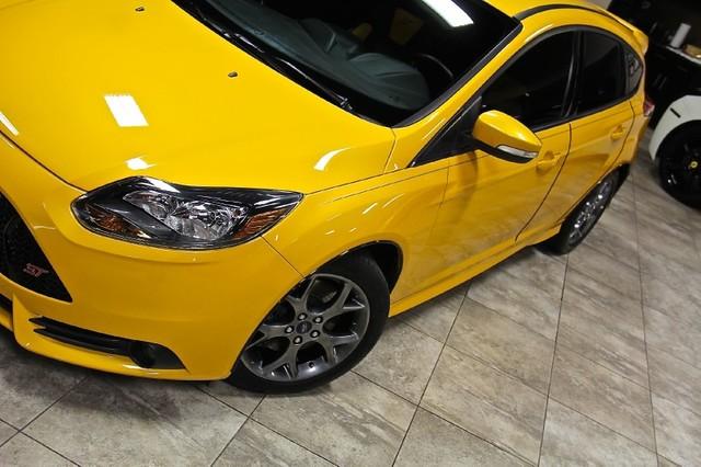 New-2013-Ford-Focus-ST