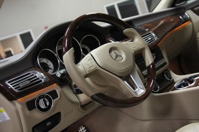 New-2013-Mercedes-Benz-CLS550-4-Matic