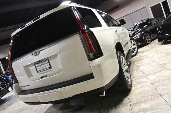 Used-2015-Cadillac-Escalade-Luxury-4WD