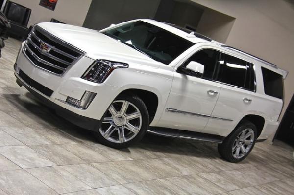 Used 2015 Cadillac Escalade Luxury 4WD for sale Sold at Chicago Motor Cars in West Chicago IL 60185 2