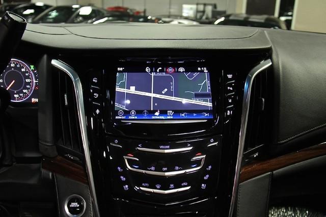 Used-2015-Cadillac-Escalade-Luxury-4WD