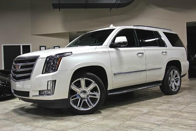 Used-2015-Cadillac-Escalade-Luxury-4WD