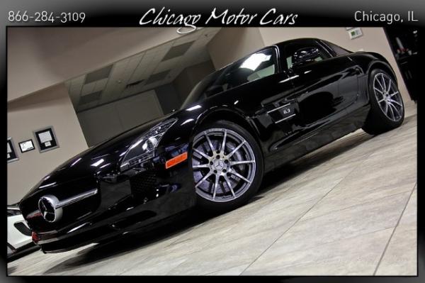 Used 2011 Mercedes-Benz SLS AMG Gullwing for sale Sold at Chicago Motor Cars in West Chicago IL 60185 3
