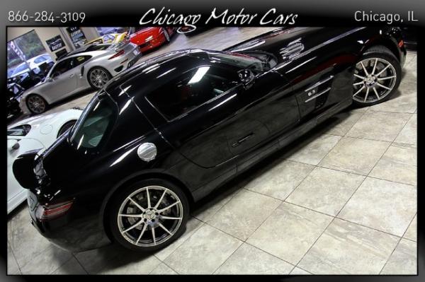 Used 2011 Mercedes-Benz SLS AMG Gullwing for sale Sold at Chicago Motor Cars in West Chicago IL 60185 5
