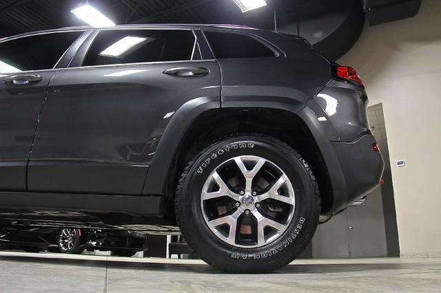 New-2014-Jeep-Cherokee-Trailhawk-4WD