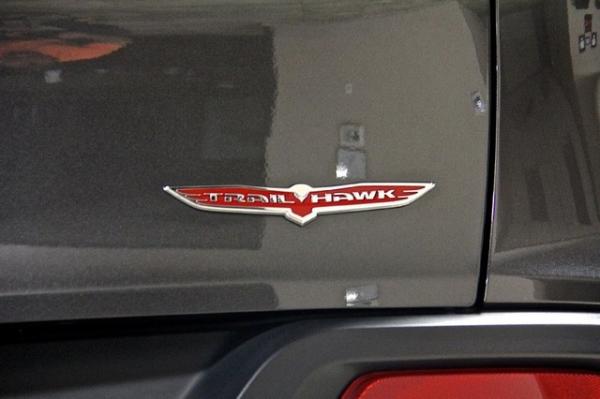 New-2014-Jeep-Cherokee-Trailhawk-4WD