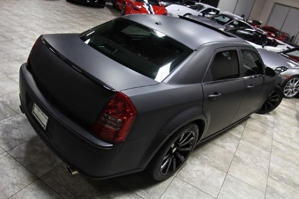 New-2006-Chrysler-300-SRT8