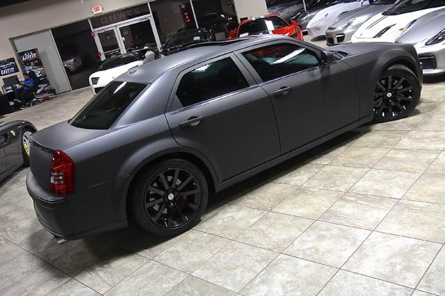 New-2006-Chrysler-300-SRT8