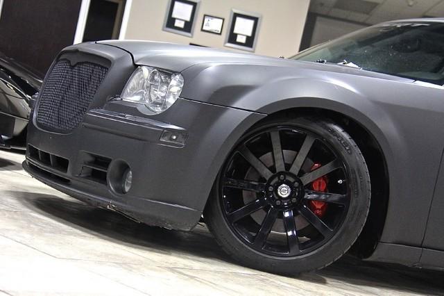 New-2006-Chrysler-300-SRT8