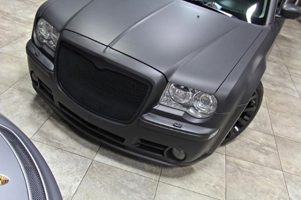 New-2006-Chrysler-300-SRT8