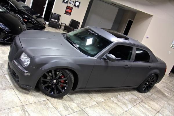 New-2006-Chrysler-300-SRT8