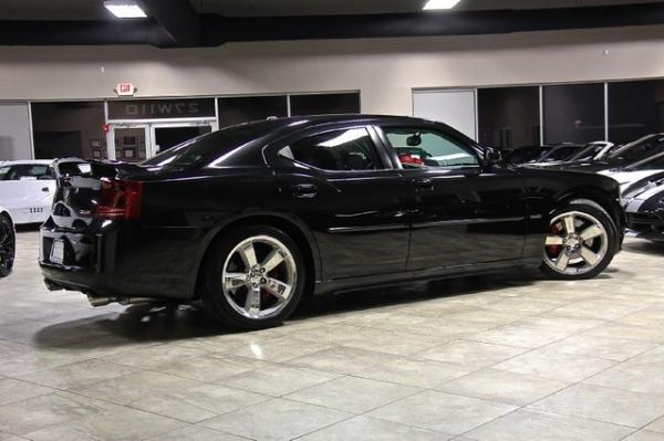 New-2006-Dodge-Charger-SRT8